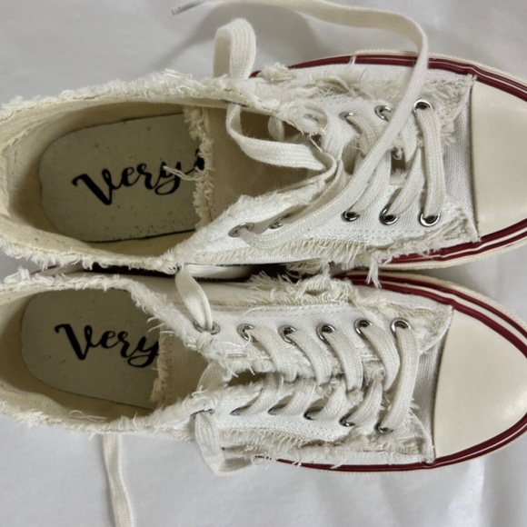 VERY G WOMEN'S DAKO FRAYED DETAIL LACE-UP FASHION ATHLETIC SNEAKER 8 NWOT - Picture 8 of 8